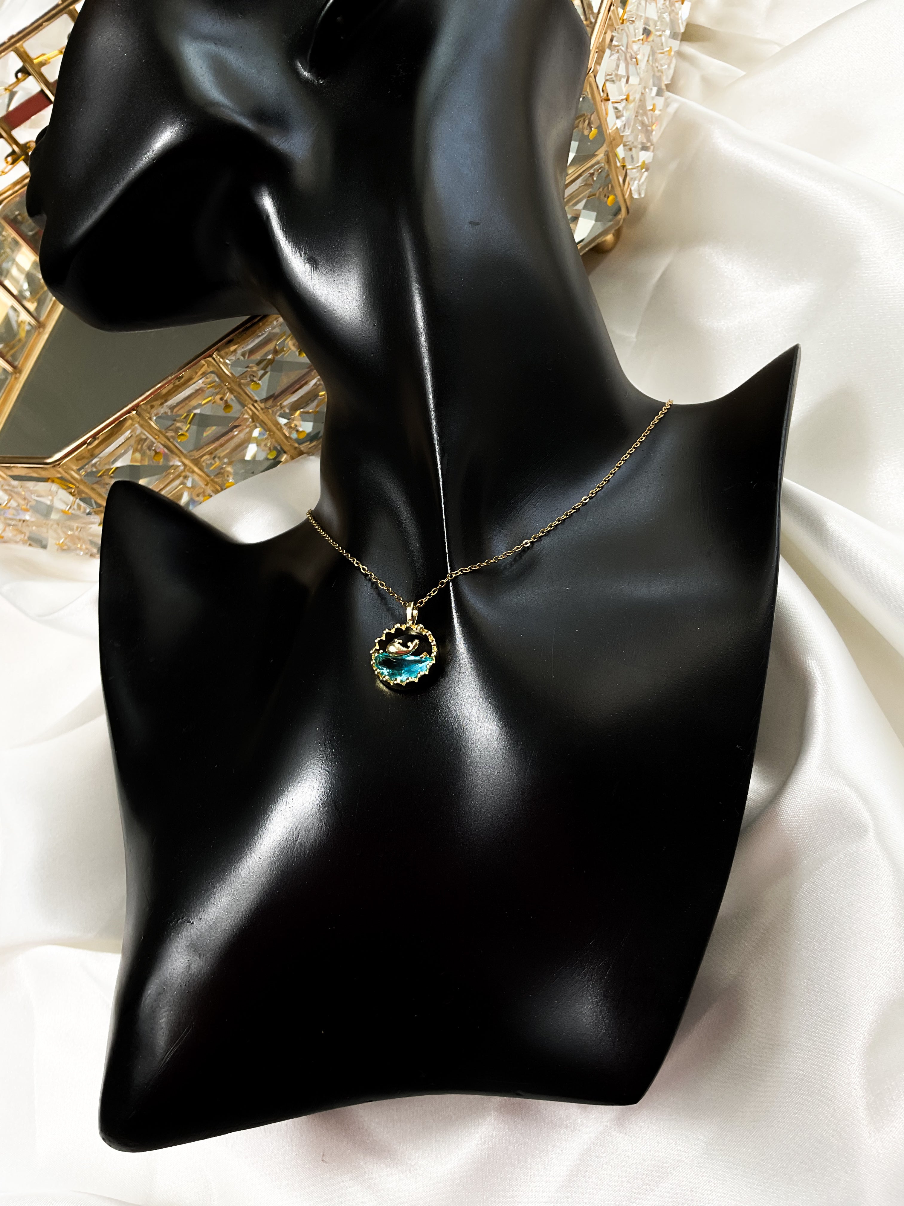 Collier de poisson d'ocean