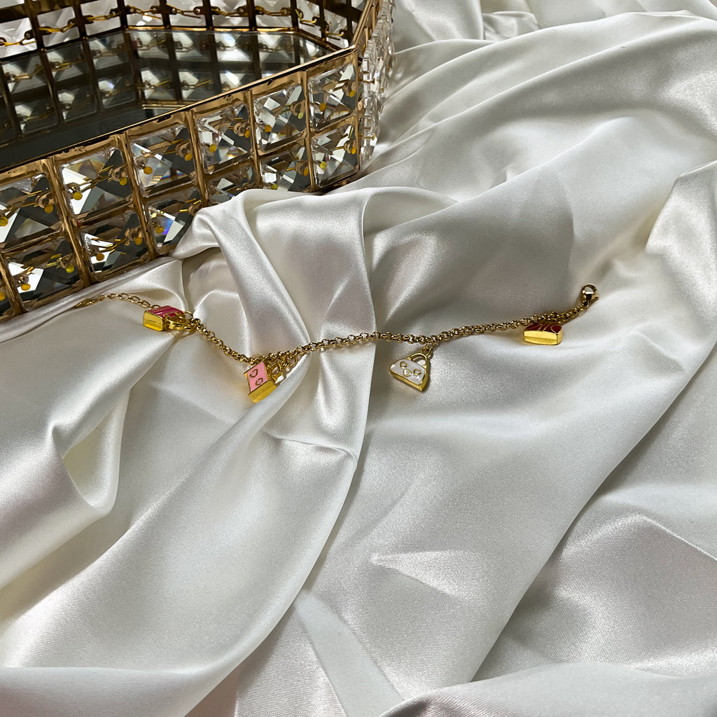 Bracelet "Love Charms" doré