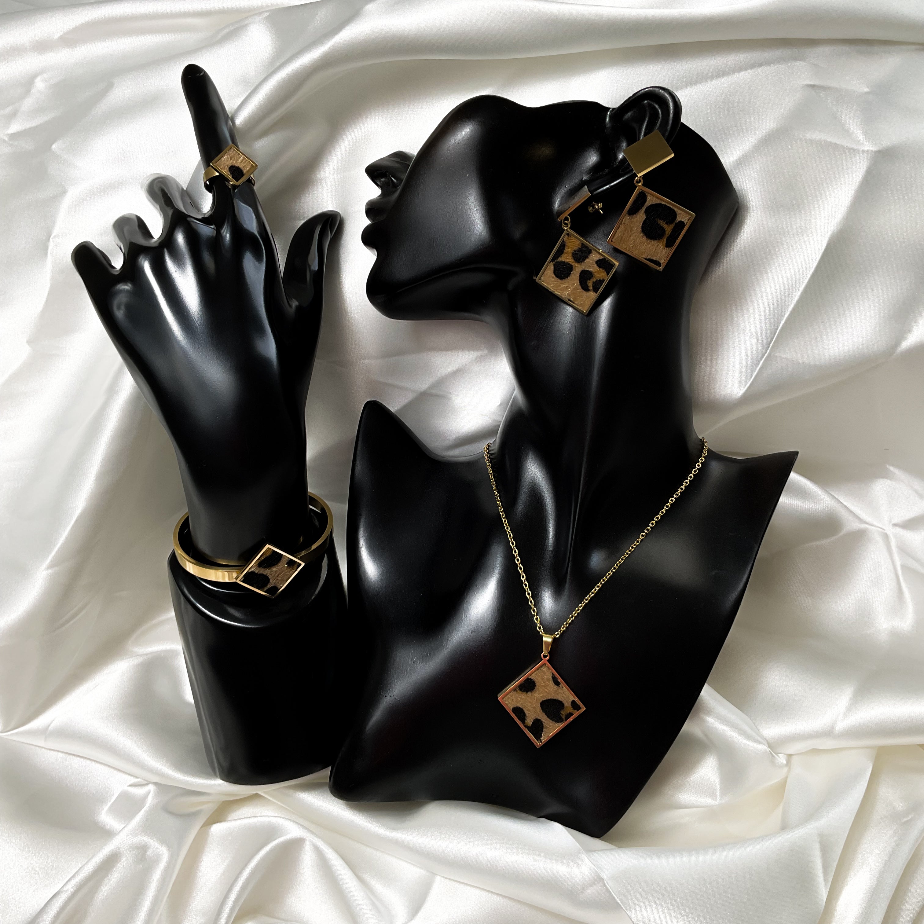 Parure "Savane Chic" léopard doré